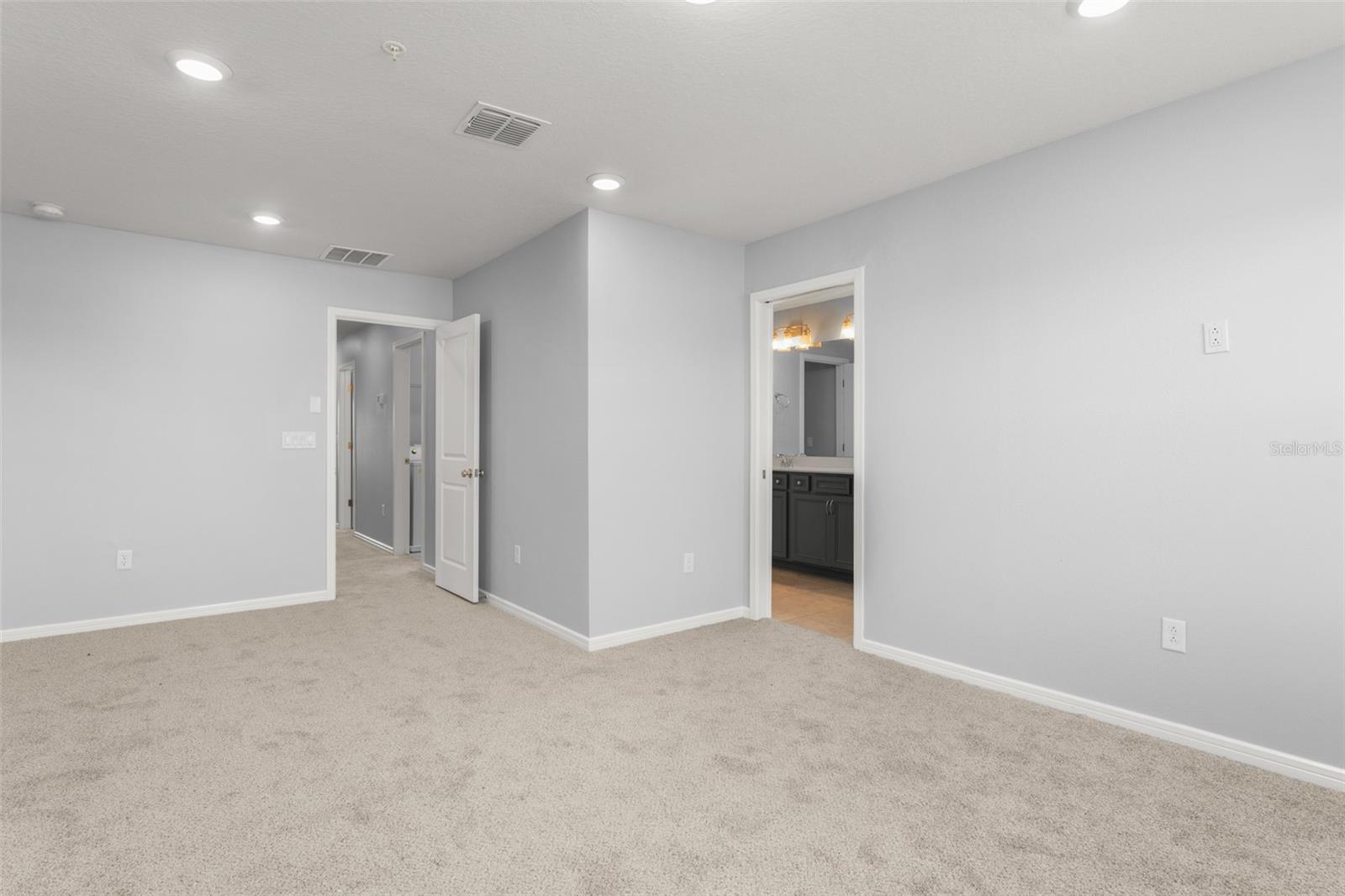 10465 FOLLY BEACH RD, ORLANDO, FL, 32827