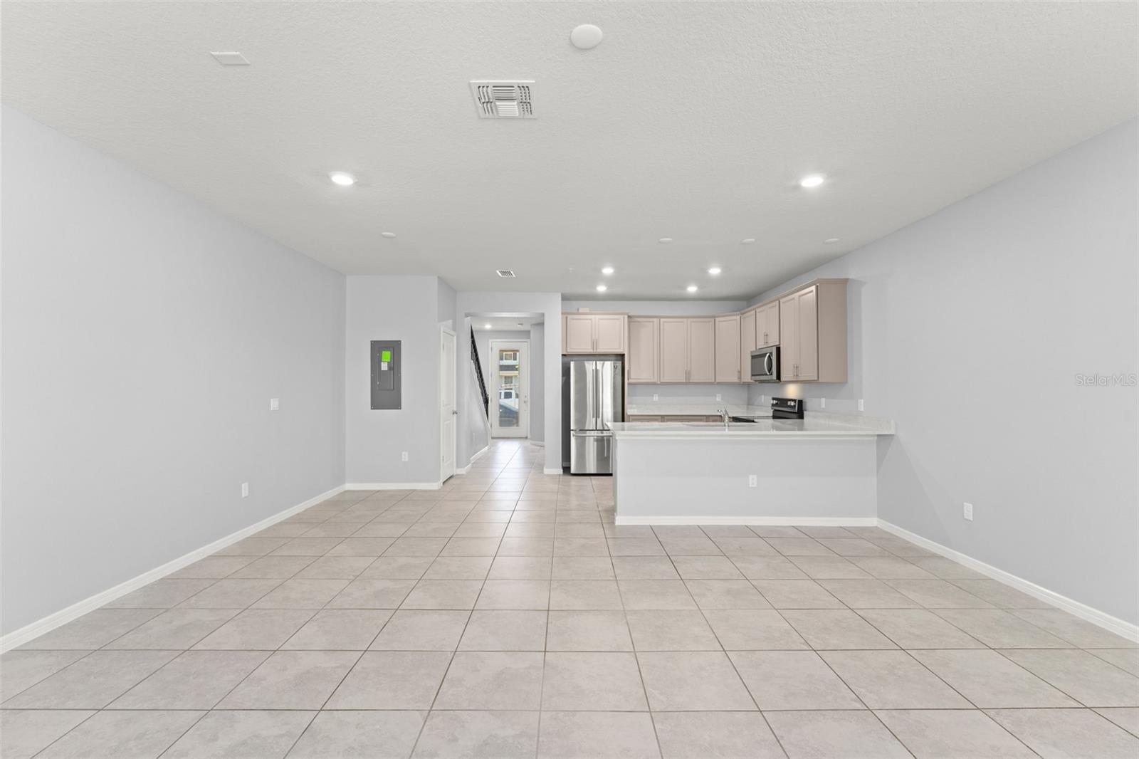 10465 FOLLY BEACH RD, ORLANDO, FL, 32827