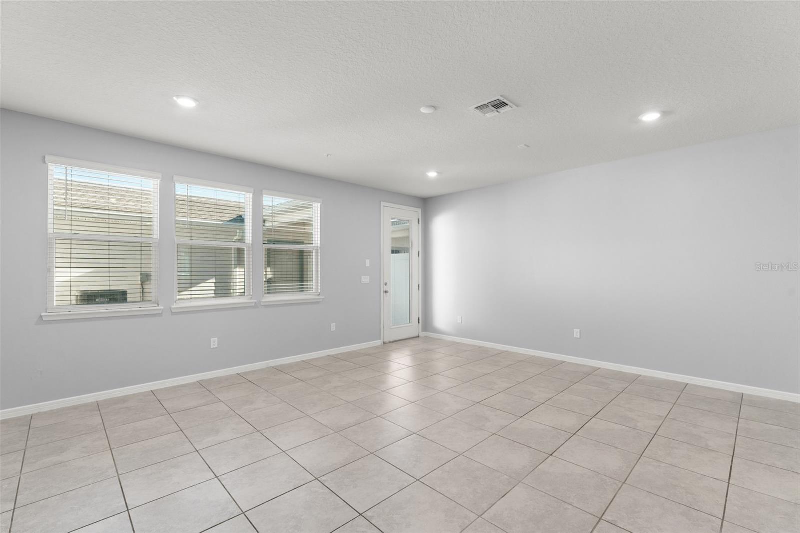 10465 FOLLY BEACH RD, ORLANDO, FL, 32827