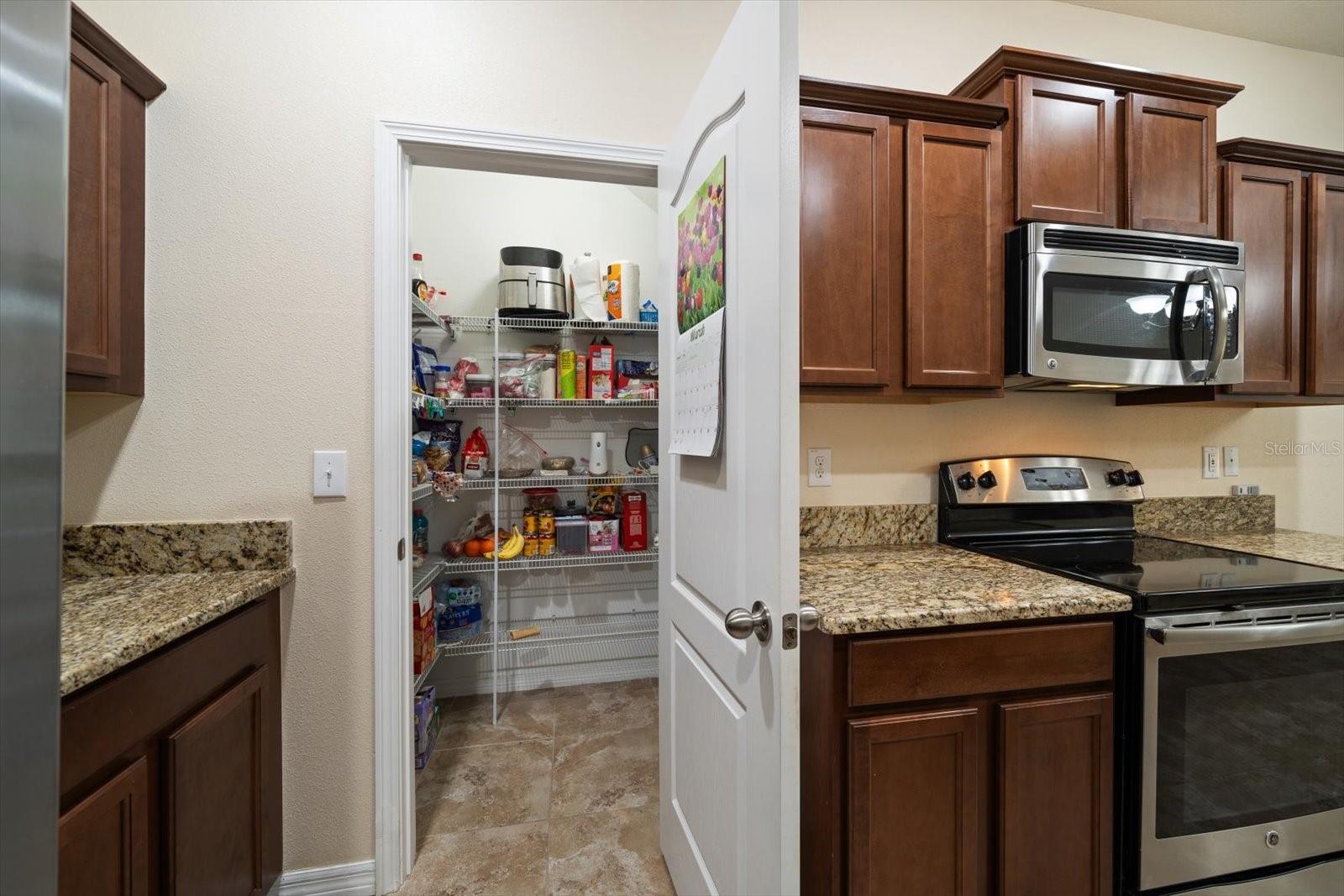 2011 HAWKS VIEW DR, RUSKIN, FL, 33570