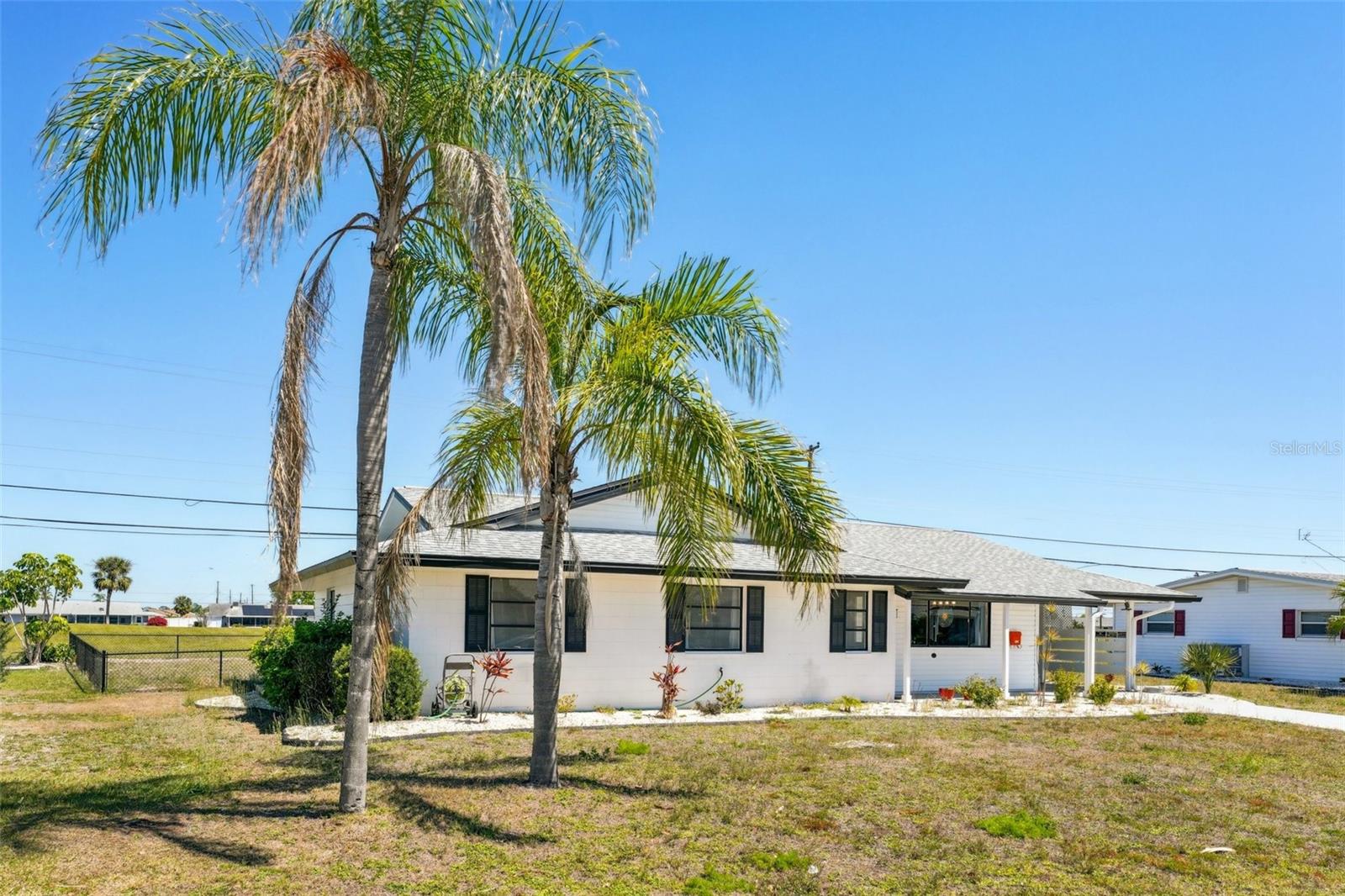 1021 AUGUSTA DR, SUN CITY CENTER, FL, 33573