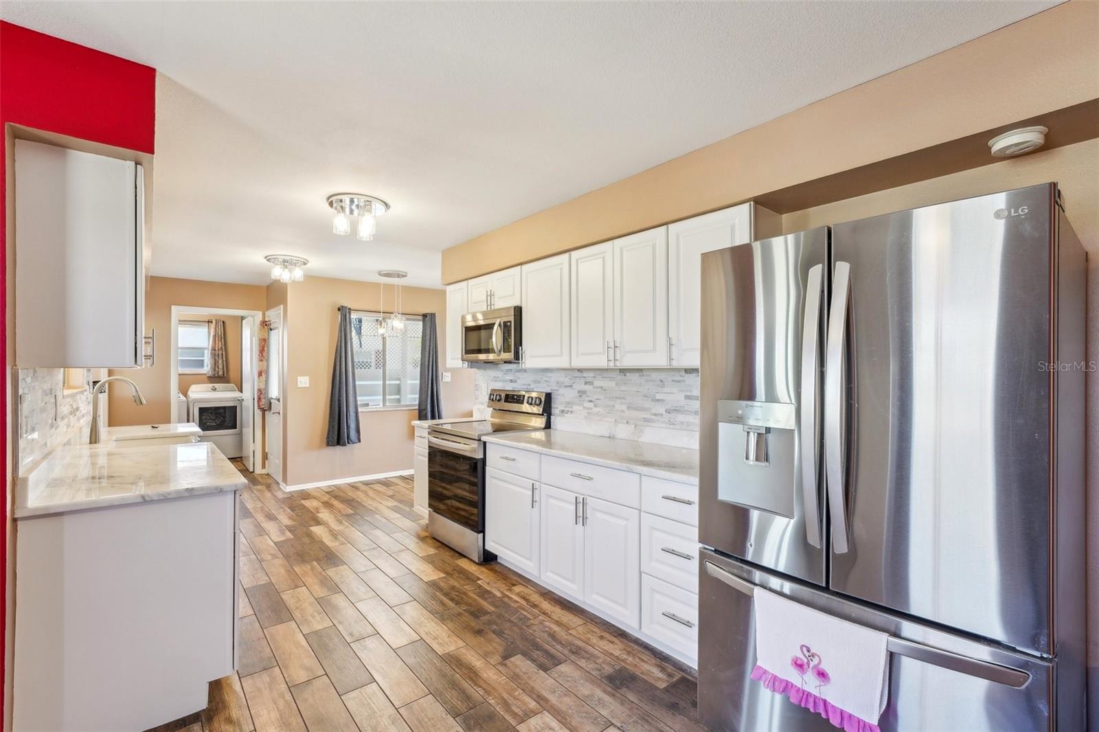 1021 AUGUSTA DR, SUN CITY CENTER, FL, 33573