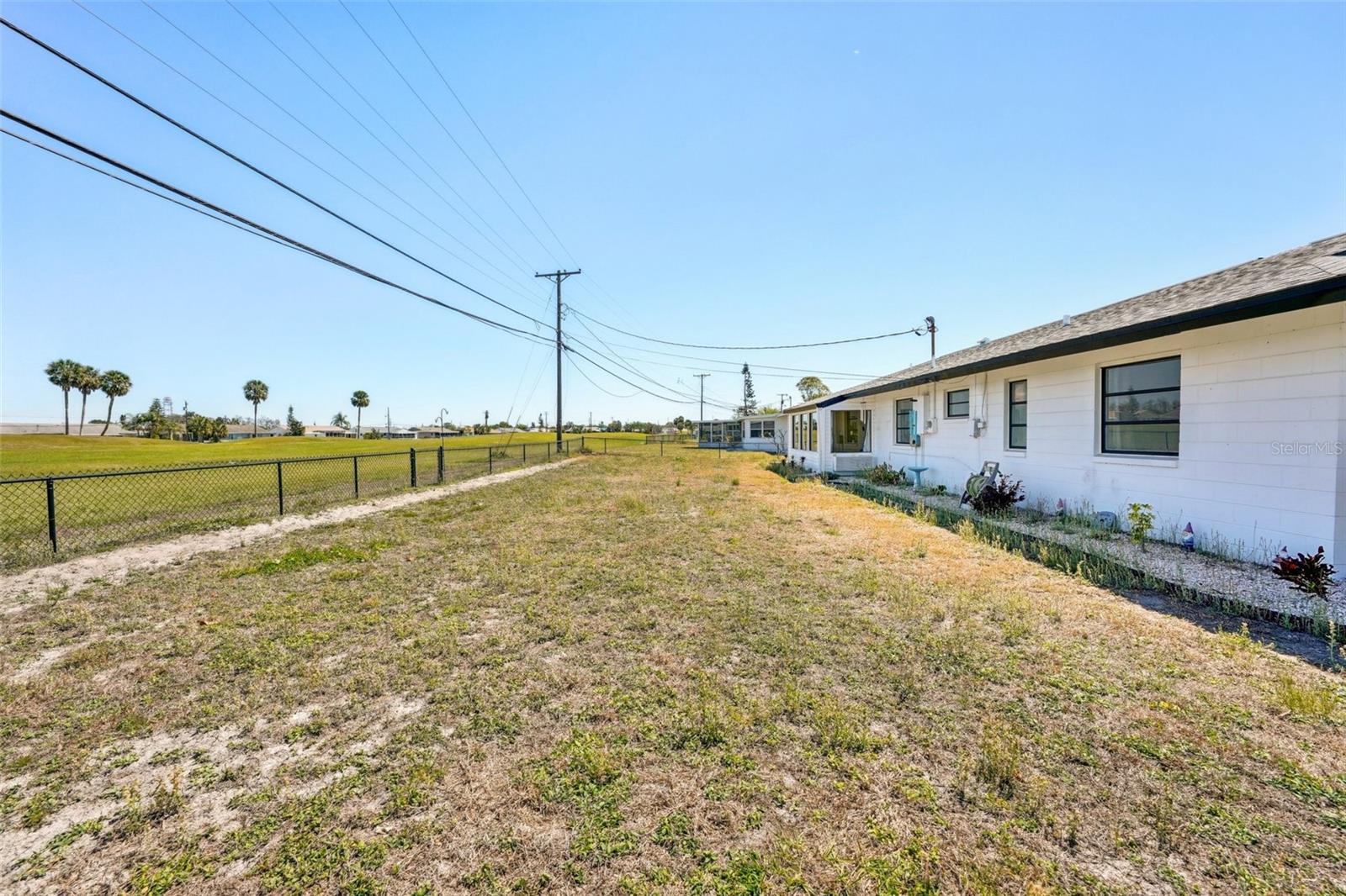1021 AUGUSTA DR, SUN CITY CENTER, FL, 33573