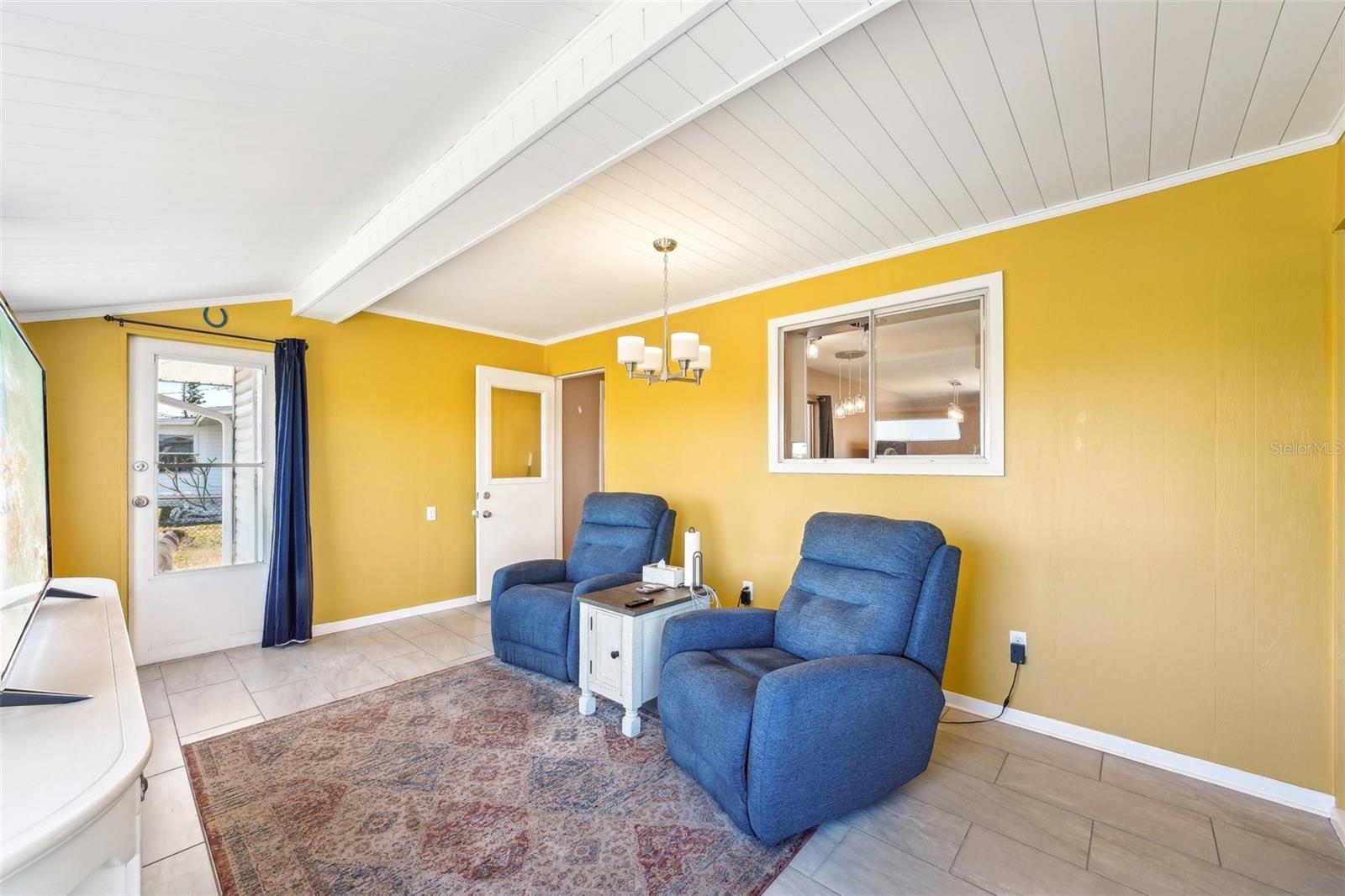 1021 AUGUSTA DR, SUN CITY CENTER, FL, 33573
