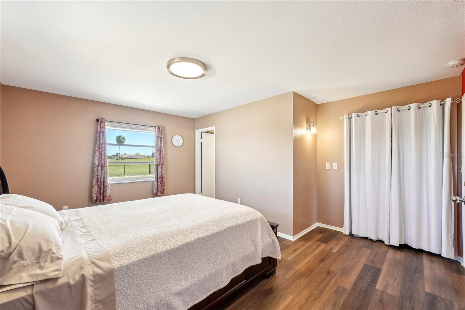 1021 AUGUSTA DR, SUN CITY CENTER, FL, 33573