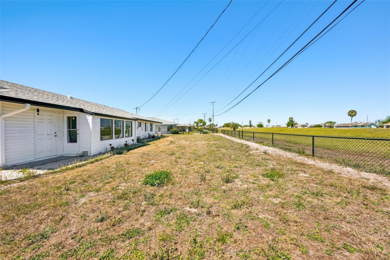 1021 AUGUSTA DR, SUN CITY CENTER, FL, 33573