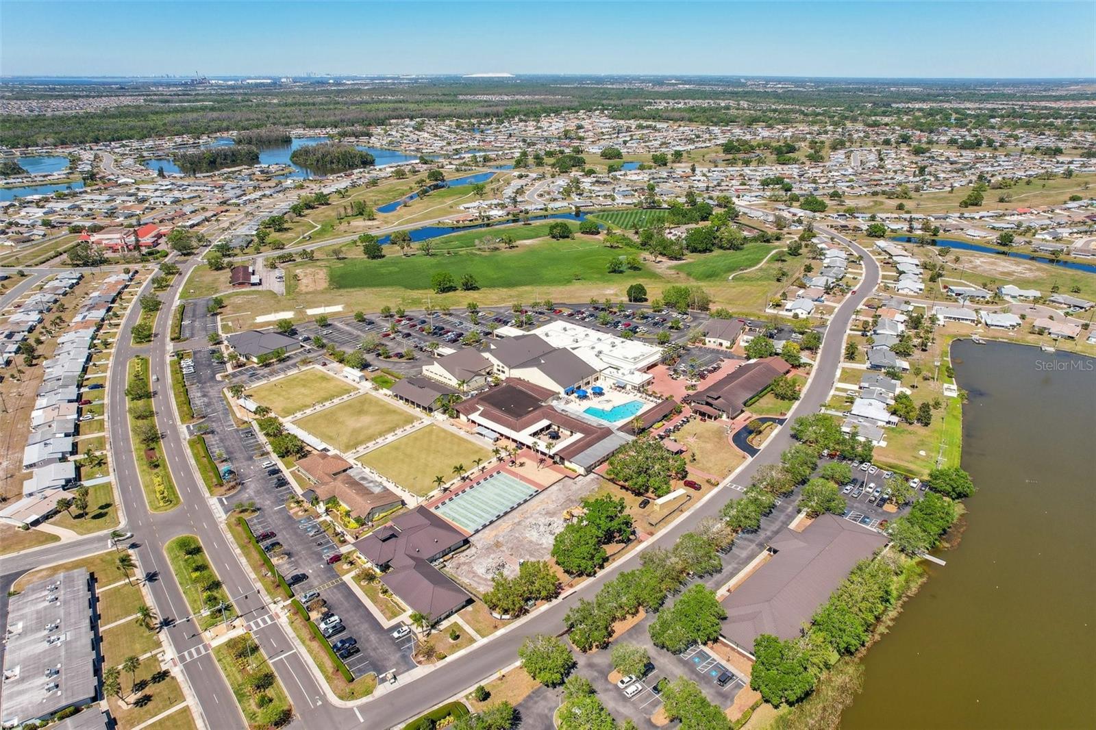 1021 AUGUSTA DR, SUN CITY CENTER, FL, 33573