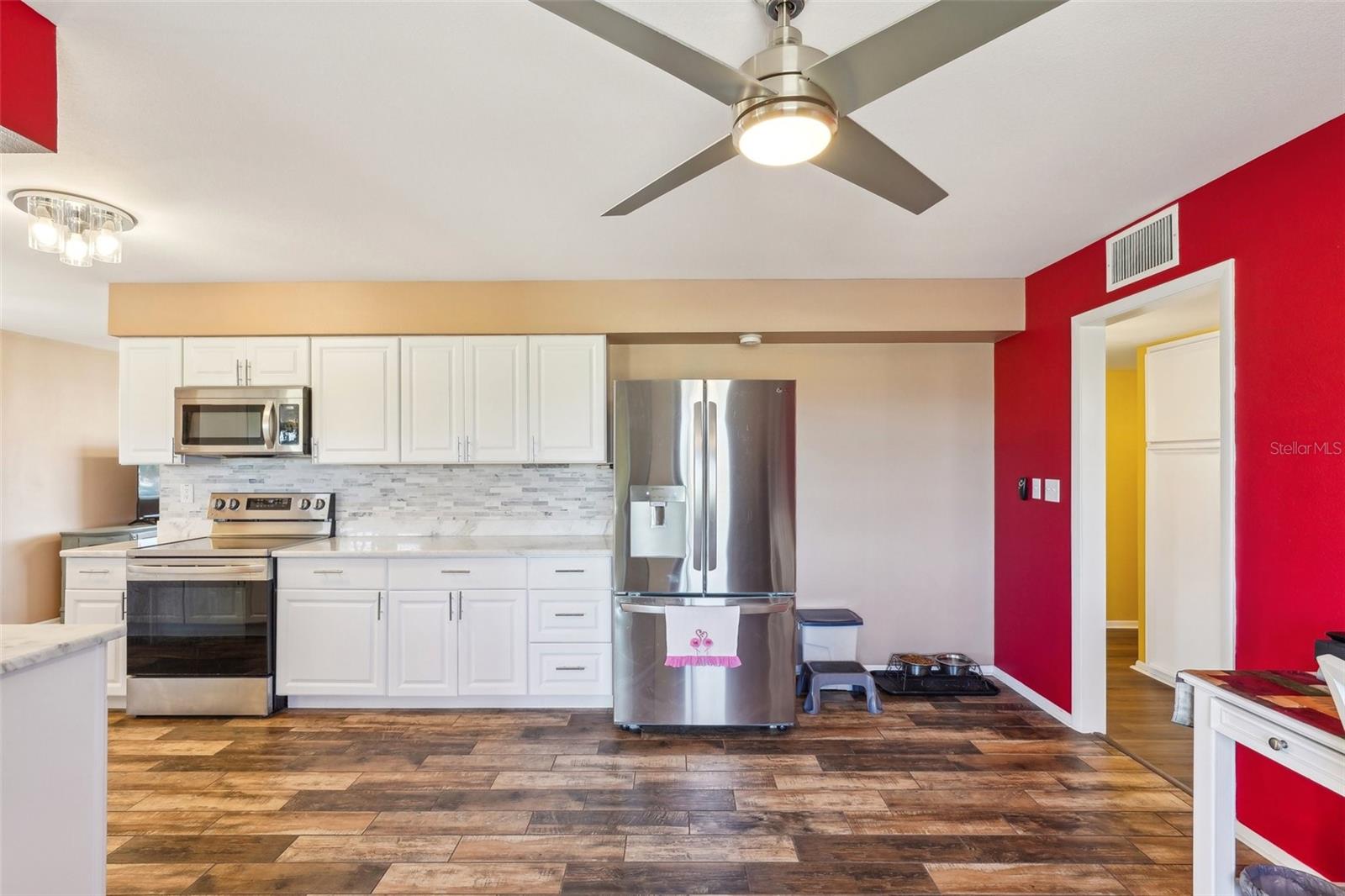 1021 AUGUSTA DR, SUN CITY CENTER, FL, 33573