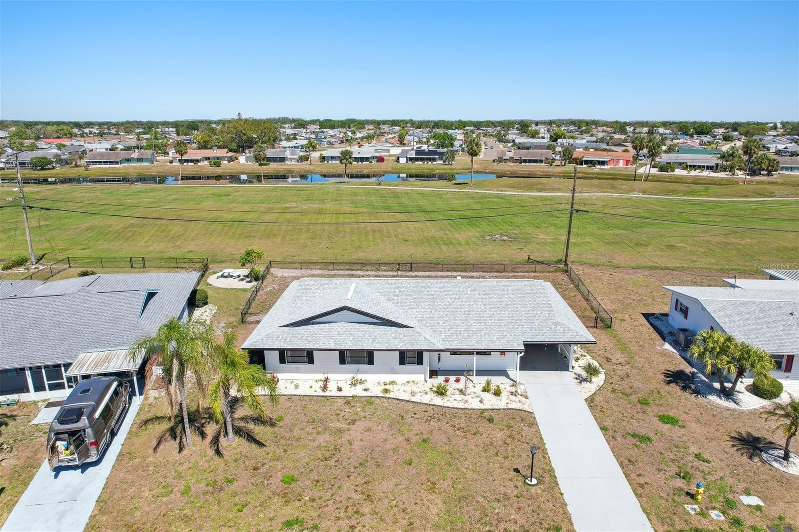1021 AUGUSTA DR, SUN CITY CENTER, FL, 33573
