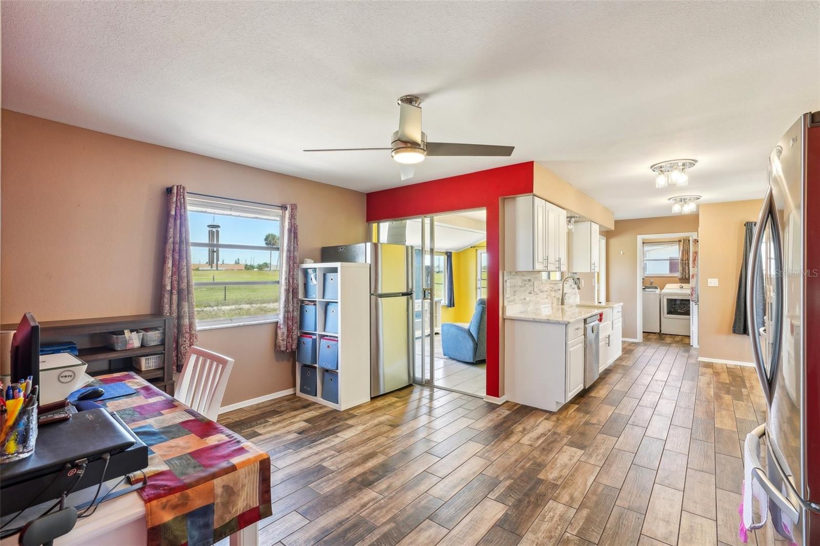 1021 AUGUSTA DR, SUN CITY CENTER, FL, 33573