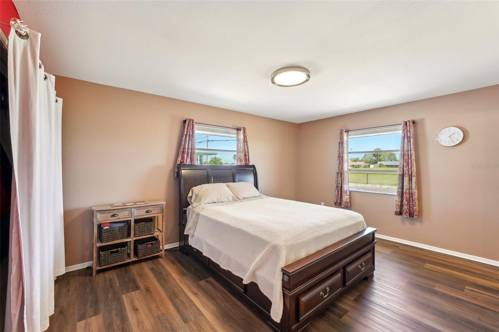 1021 AUGUSTA DR, SUN CITY CENTER, FL, 33573