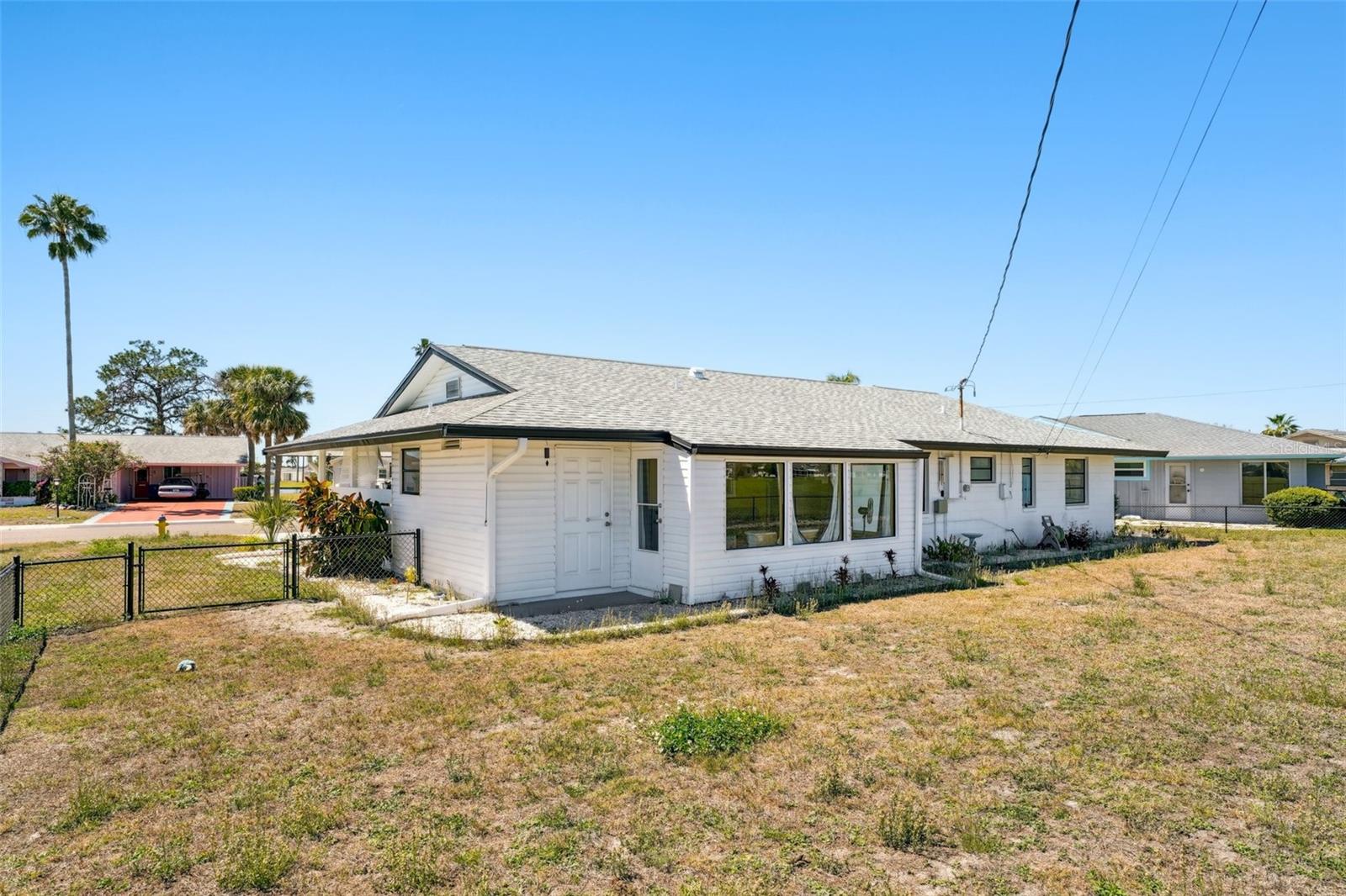 1021 AUGUSTA DR, SUN CITY CENTER, FL, 33573