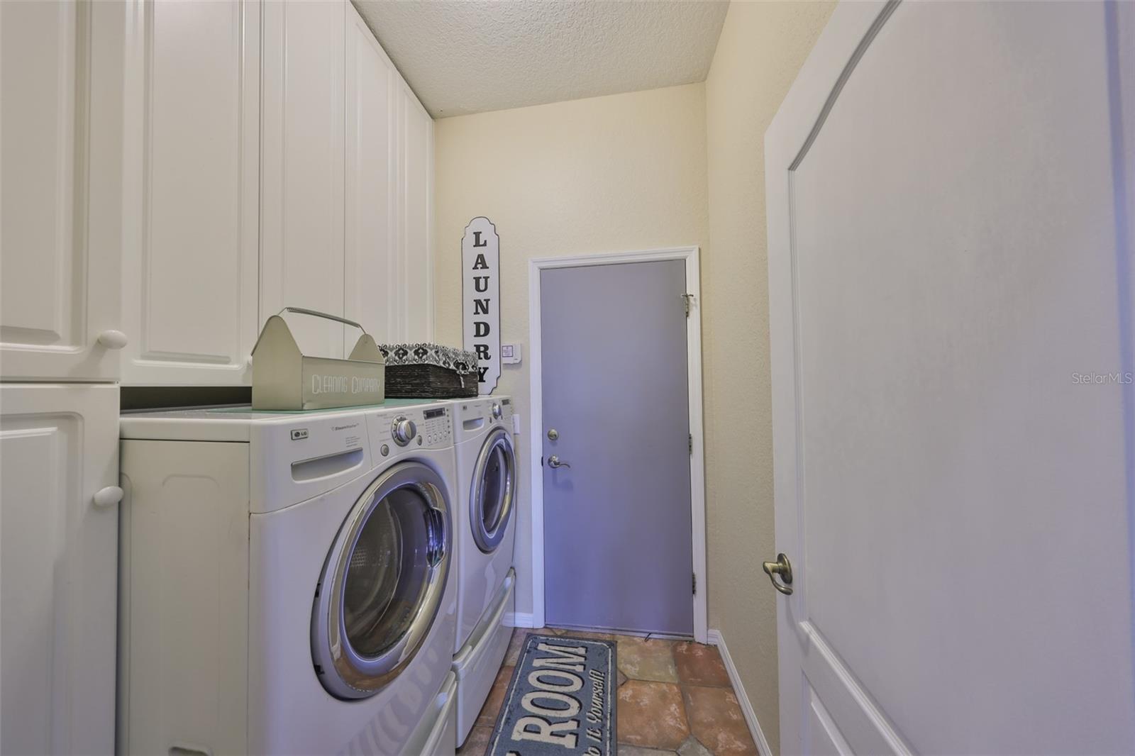 1123 SIGNATURE DR, SUN CITY CENTER, FL, 33573