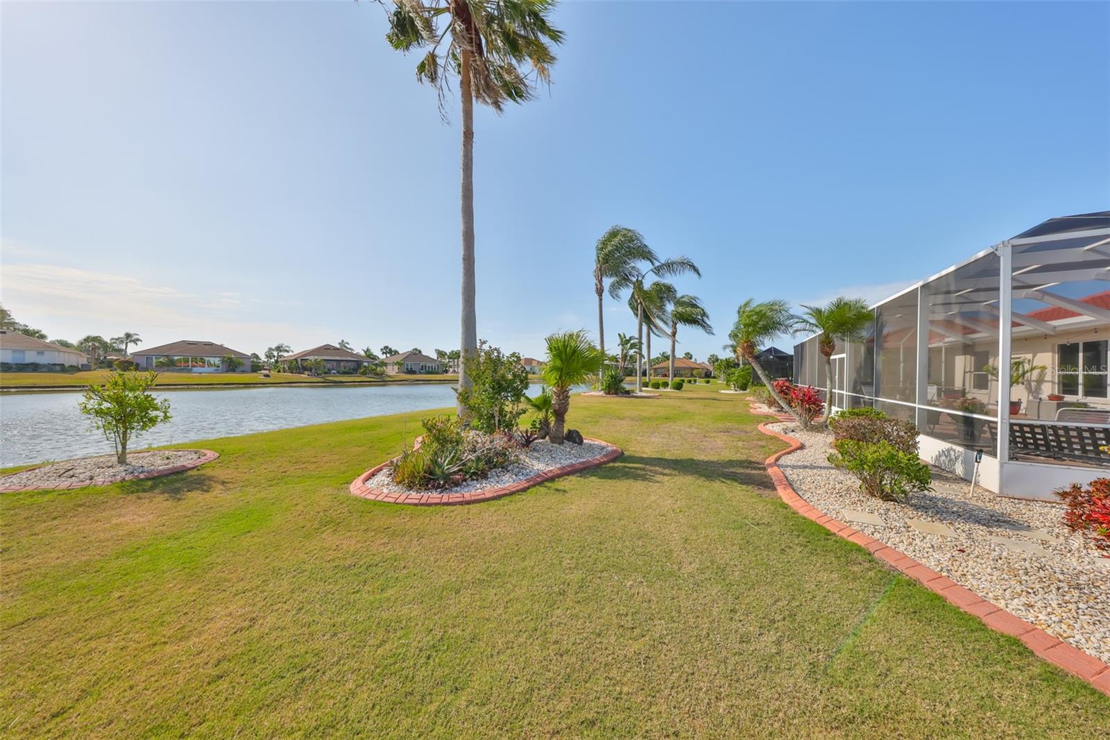 1123 SIGNATURE DR, SUN CITY CENTER, FL, 33573