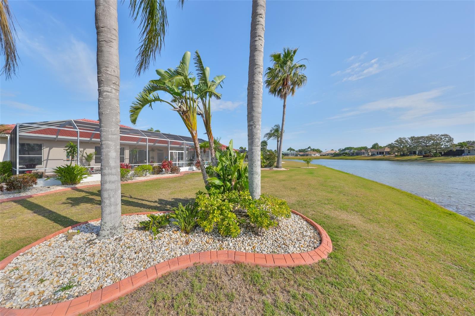 1123 SIGNATURE DR, SUN CITY CENTER, FL, 33573