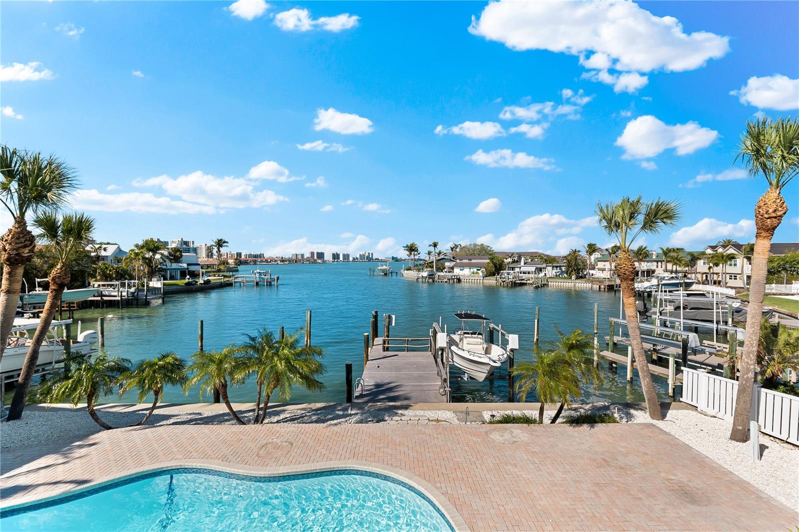 517 BELLE ISLE AVE, BELLEAIR BEACH, FL, 33786
