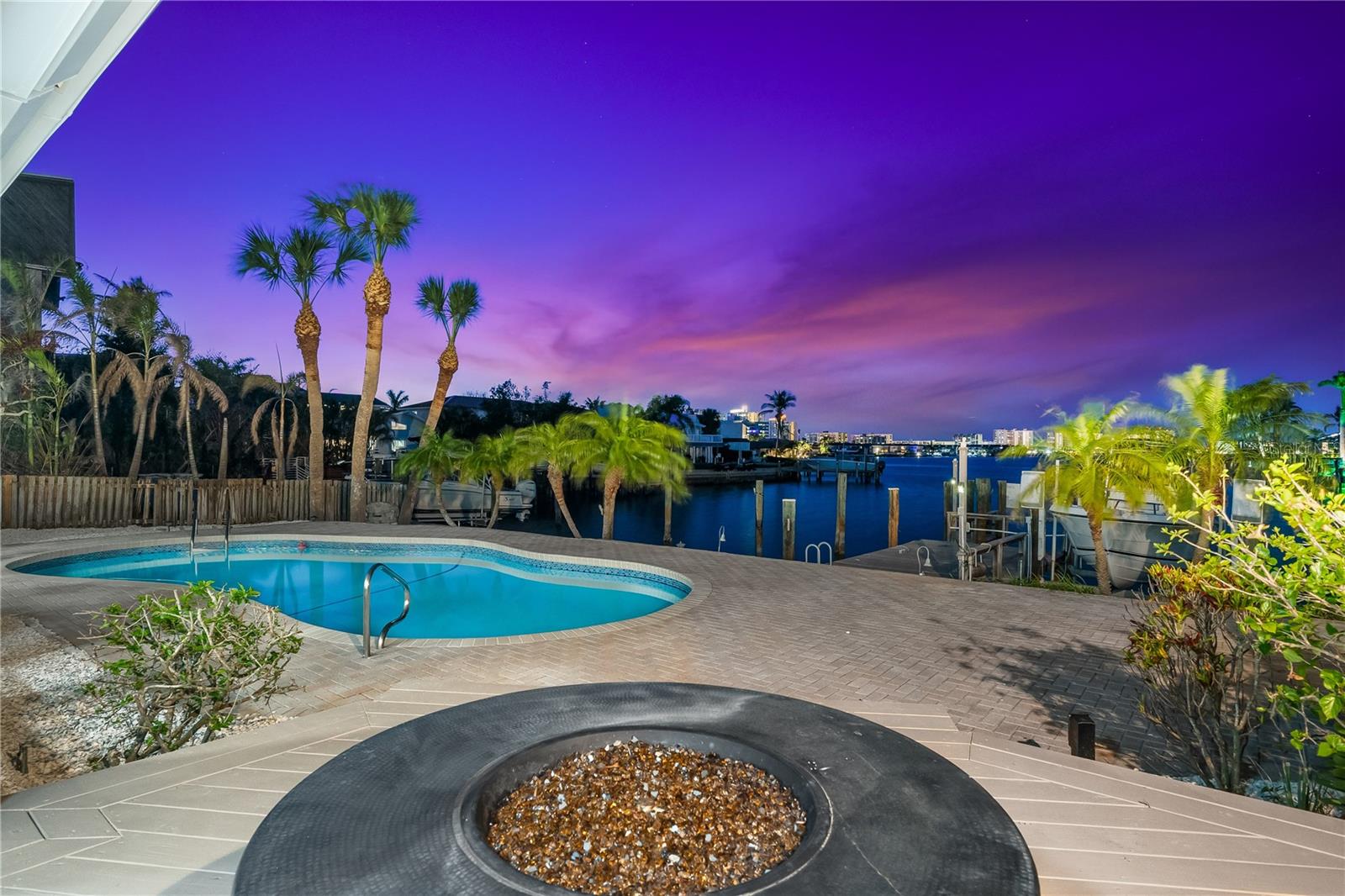 517 BELLE ISLE AVE, BELLEAIR BEACH, FL, 33786