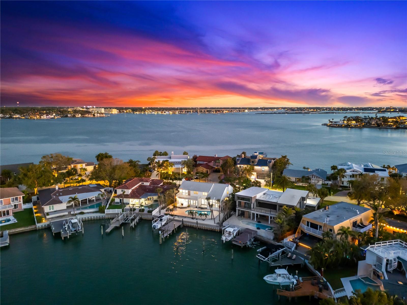 517 BELLE ISLE AVE, BELLEAIR BEACH, FL, 33786