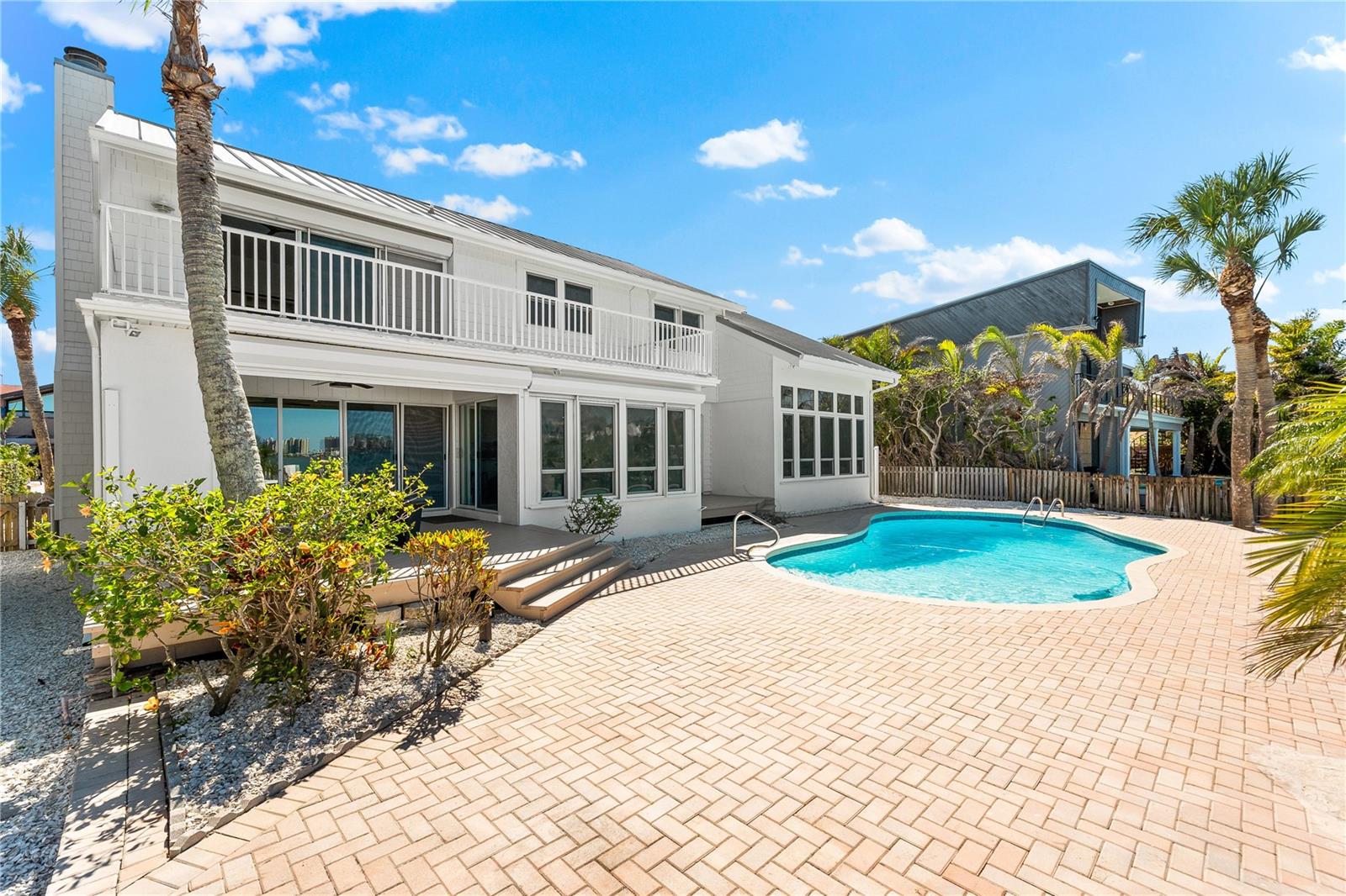 517 BELLE ISLE AVE, BELLEAIR BEACH, FL, 33786