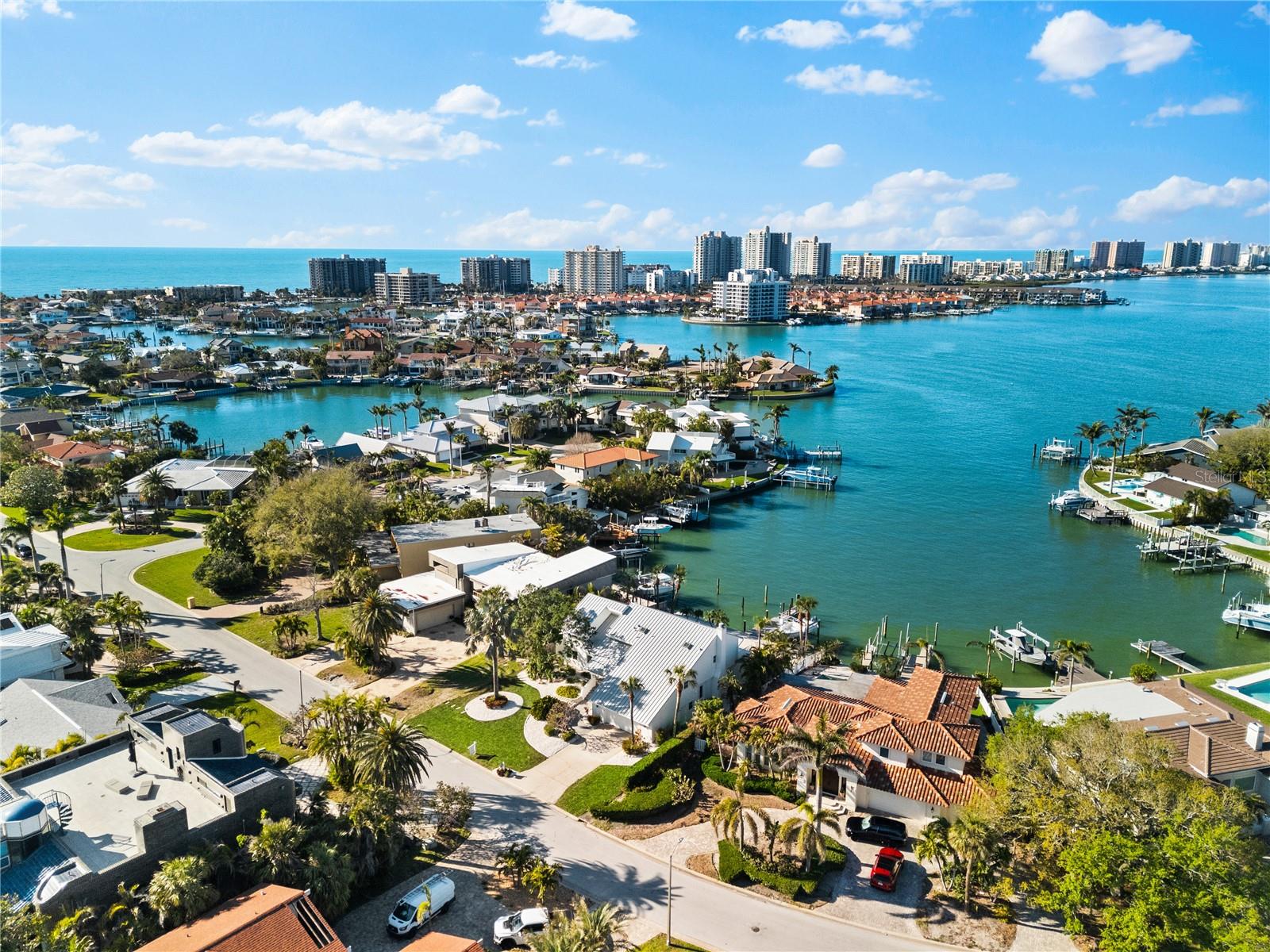 517 BELLE ISLE AVE, BELLEAIR BEACH, FL, 33786