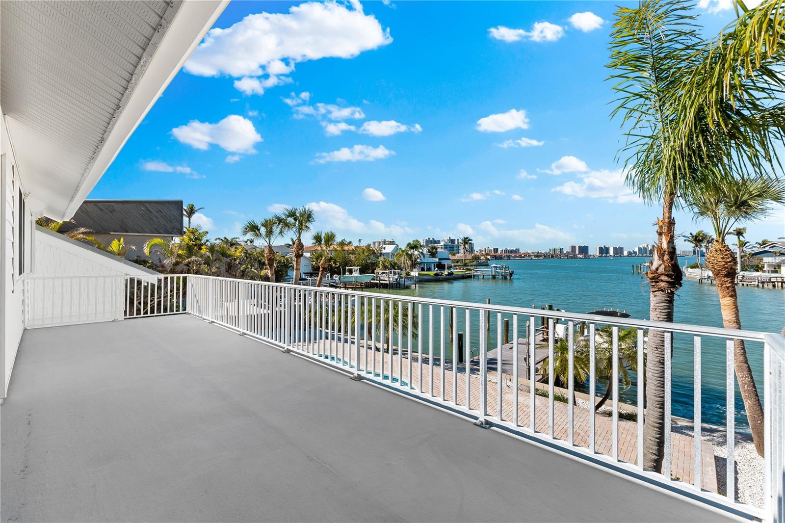 517 BELLE ISLE AVE, BELLEAIR BEACH, FL, 33786