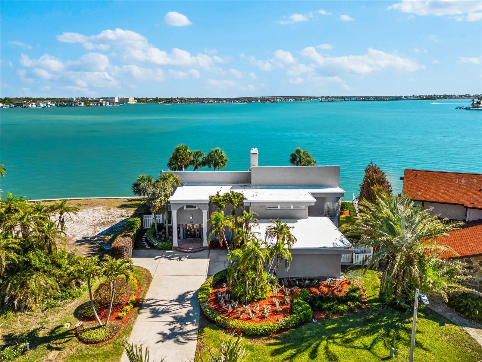 520 BELLE ISLE AVE, BELLEAIR BEACH, FL, 33786