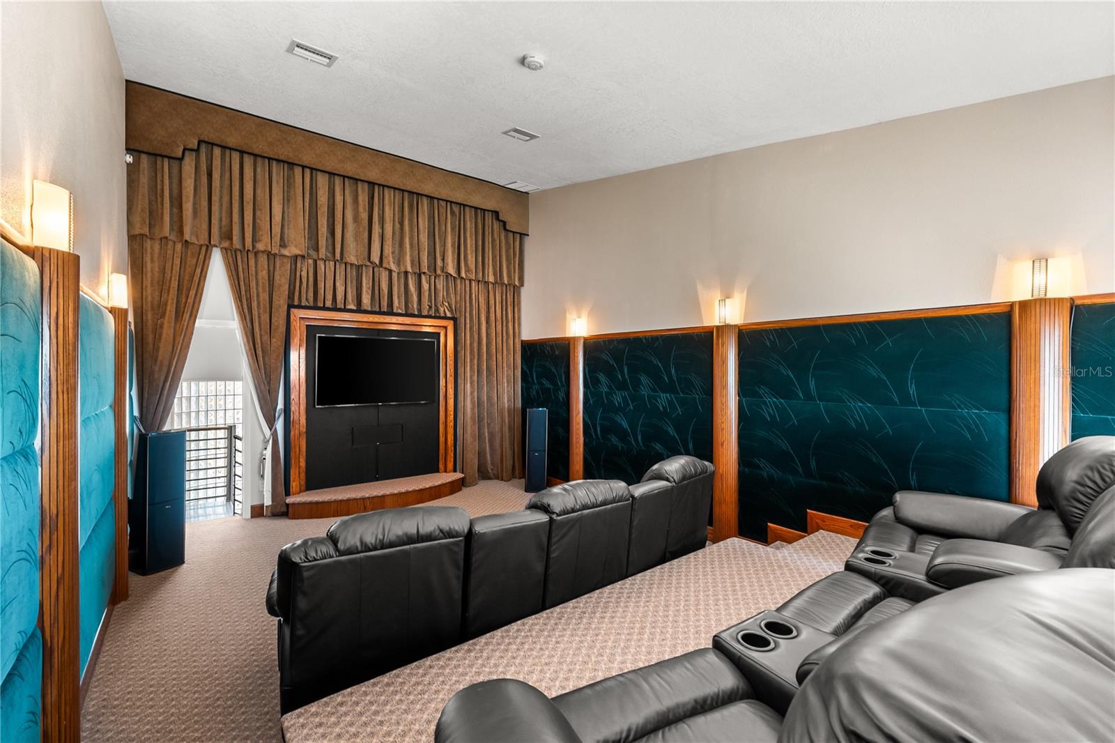 520 BELLE ISLE AVE, BELLEAIR BEACH, FL, 33786