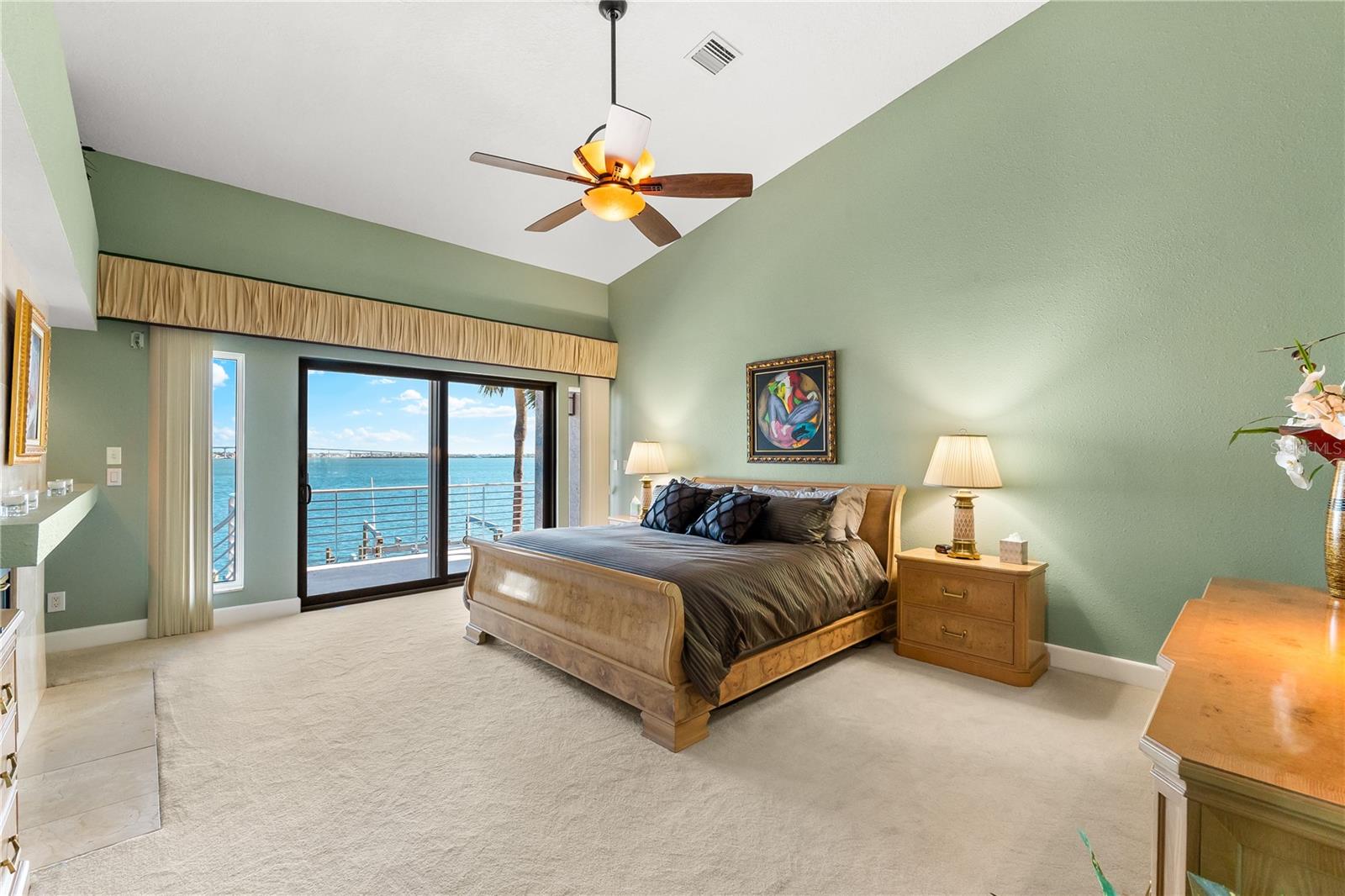 520 BELLE ISLE AVE, BELLEAIR BEACH, FL, 33786