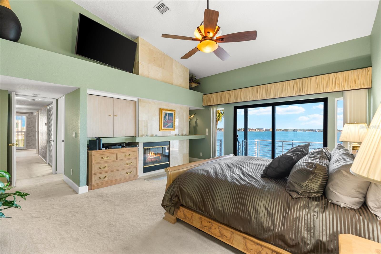 520 BELLE ISLE AVE, BELLEAIR BEACH, FL, 33786