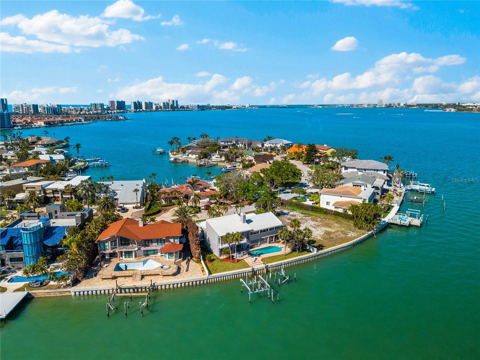 520 BELLE ISLE AVE, BELLEAIR BEACH, FL, 33786
