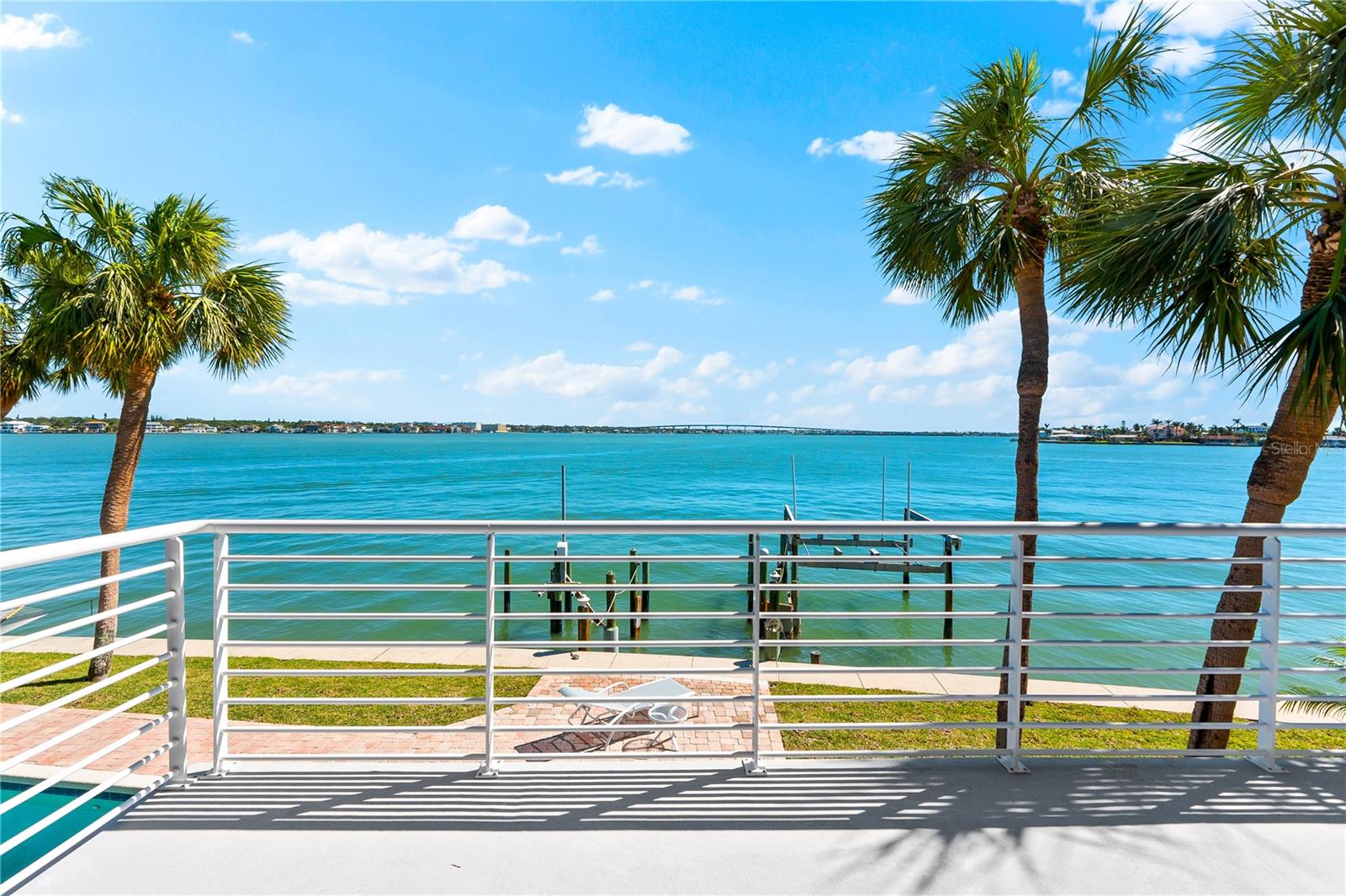 520 BELLE ISLE AVE, BELLEAIR BEACH, FL, 33786