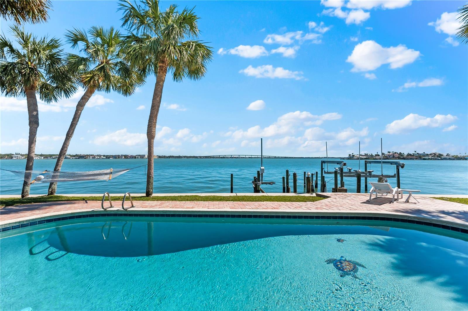 520 BELLE ISLE AVE, BELLEAIR BEACH, FL, 33786