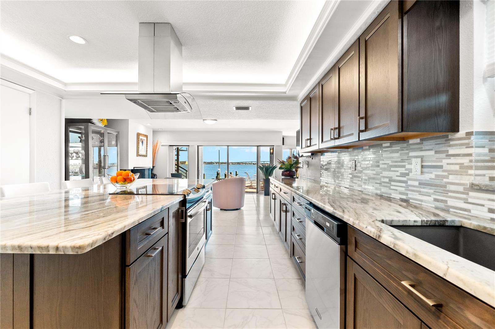 520 BELLE ISLE AVE, BELLEAIR BEACH, FL, 33786