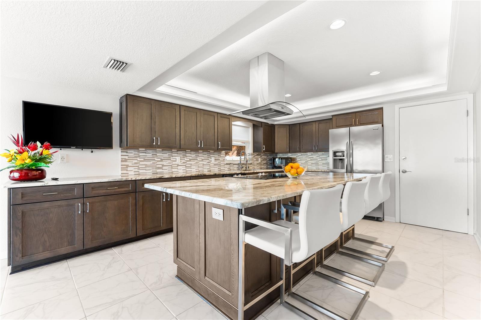 520 BELLE ISLE AVE, BELLEAIR BEACH, FL, 33786