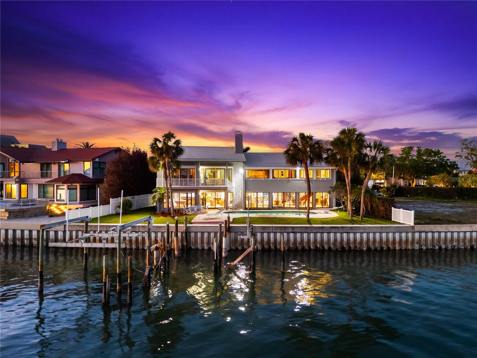 520 BELLE ISLE AVE, BELLEAIR BEACH, FL, 33786