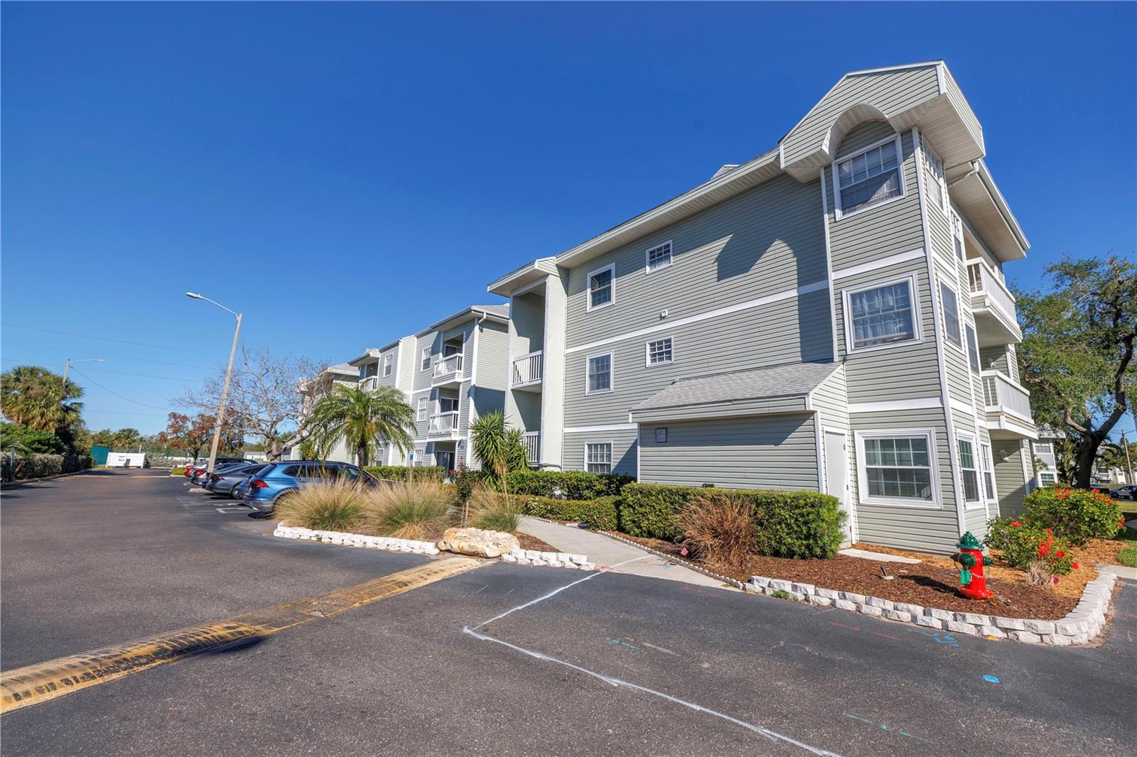 6826 STONES THROW CIR N #11104, ST PETERSBURG, FL, 33710