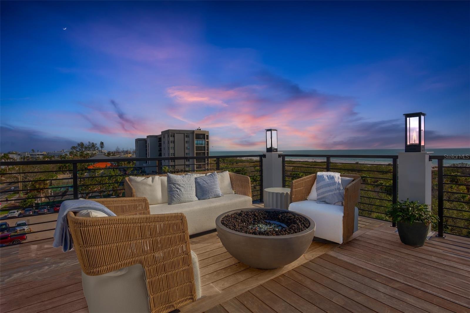 322 BEACH RD, SARASOTA, FL, 34242
