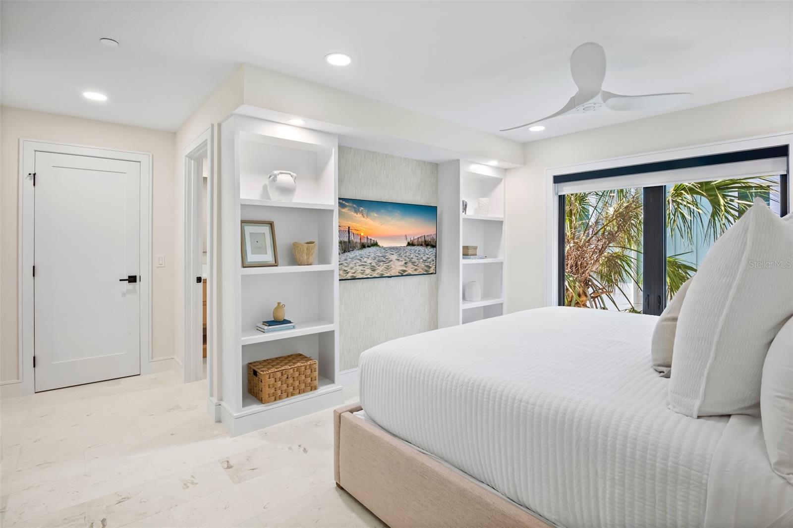 322 BEACH RD, SARASOTA, FL, 34242