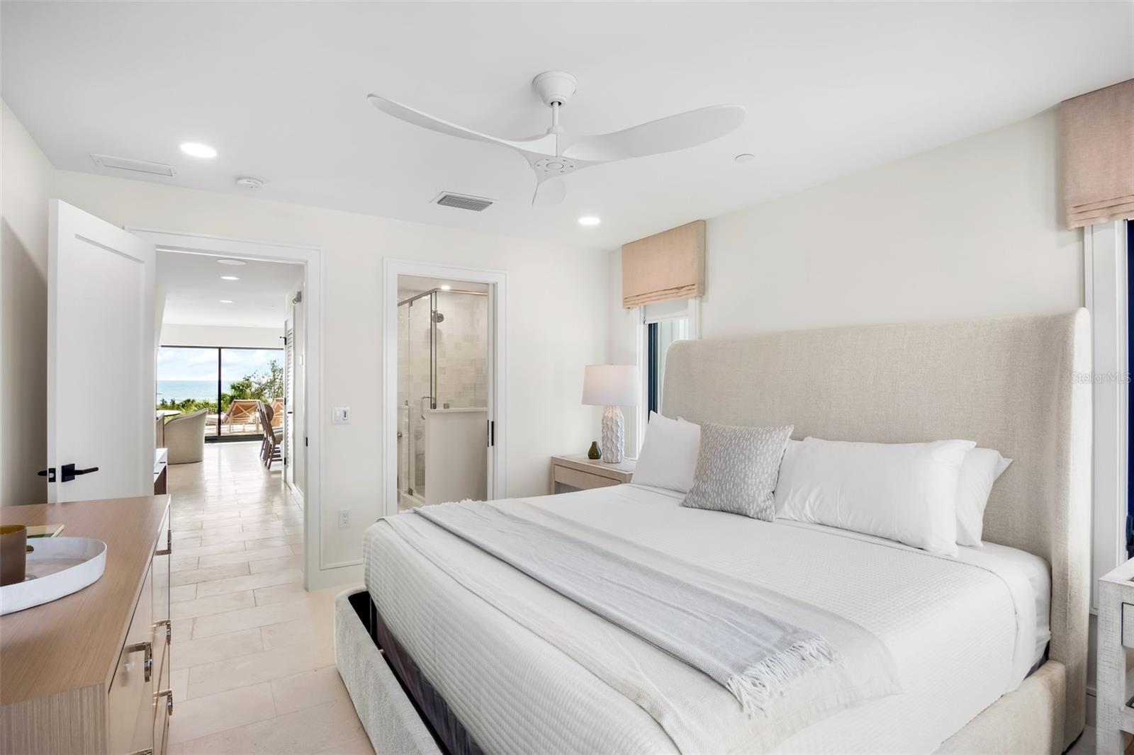 322 BEACH RD, SARASOTA, FL, 34242