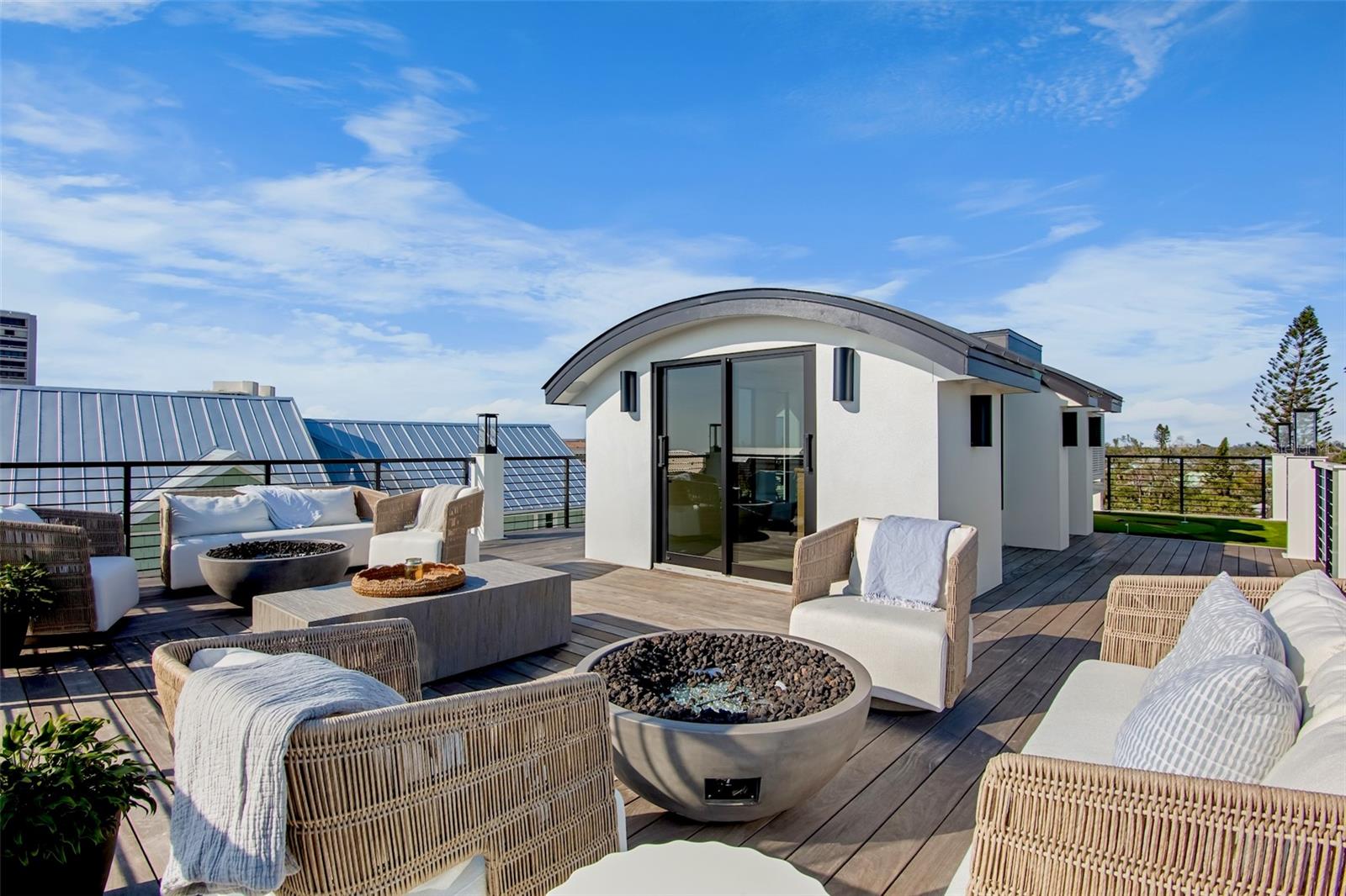 322 BEACH RD, SARASOTA, FL, 34242