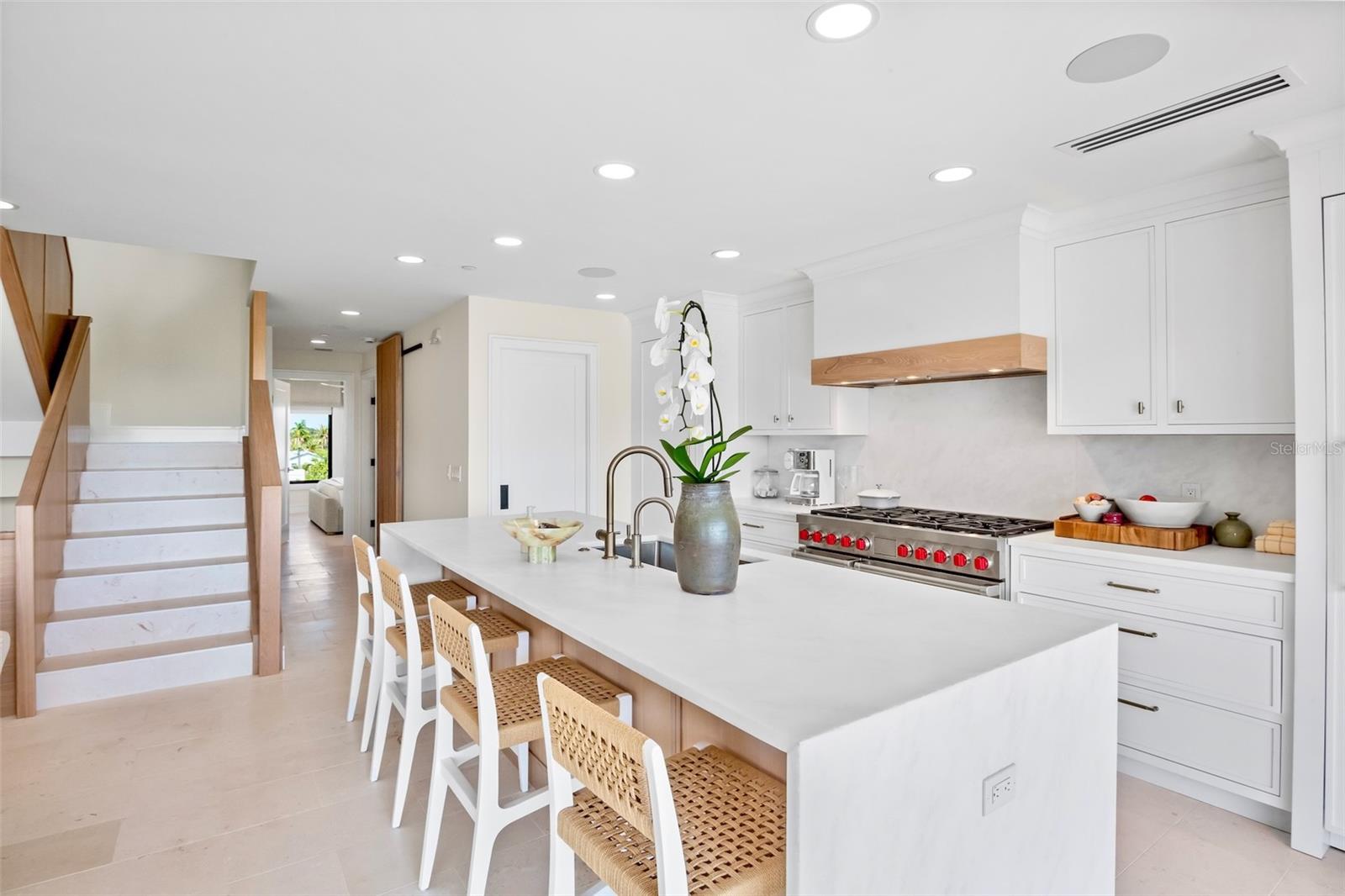 322 BEACH RD, SARASOTA, FL, 34242