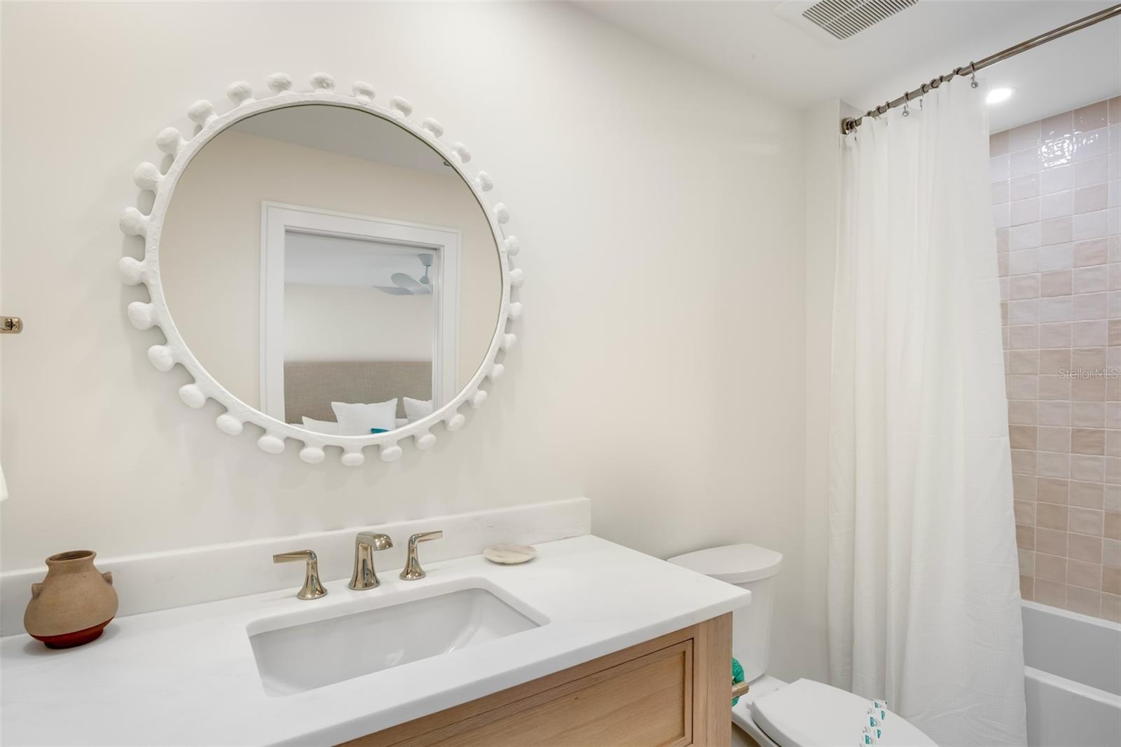 322 BEACH RD, SARASOTA, FL, 34242