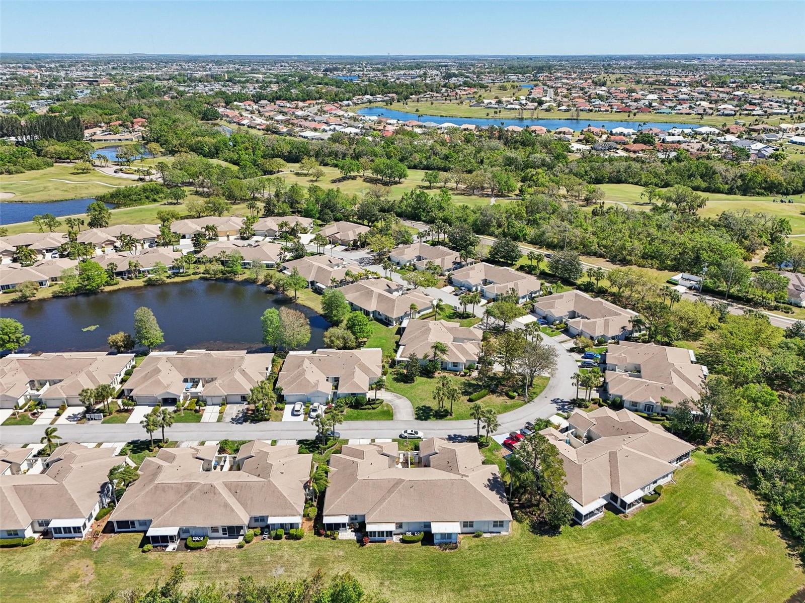 767 TREMONT GREENS LN #64, SUN CITY CENTER, FL, 33573