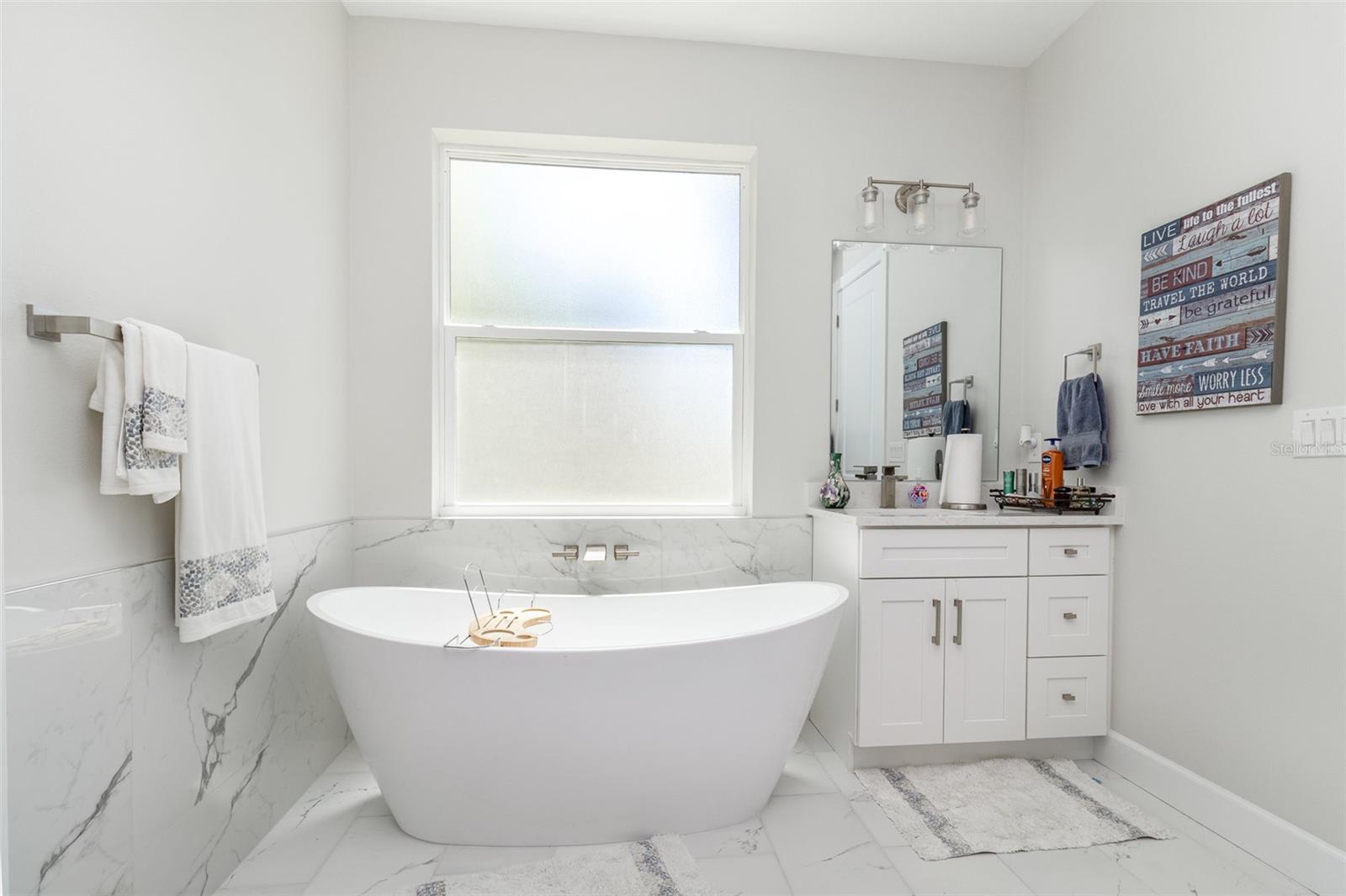 2202 YALTA TER, NORTH PORT, FL, 34286