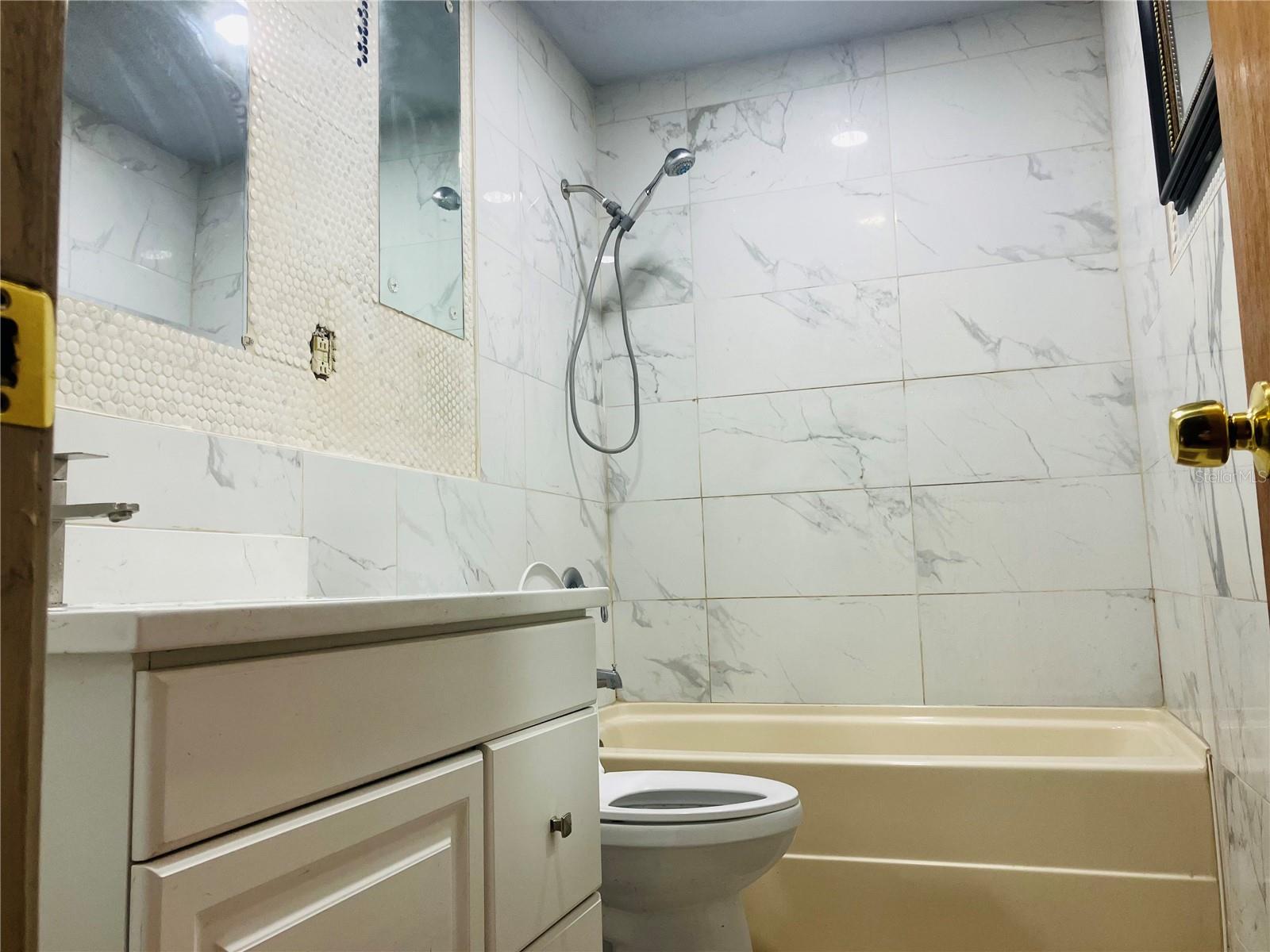 4904 E RIVER HILLS DR, TAMPA, FL, 33617