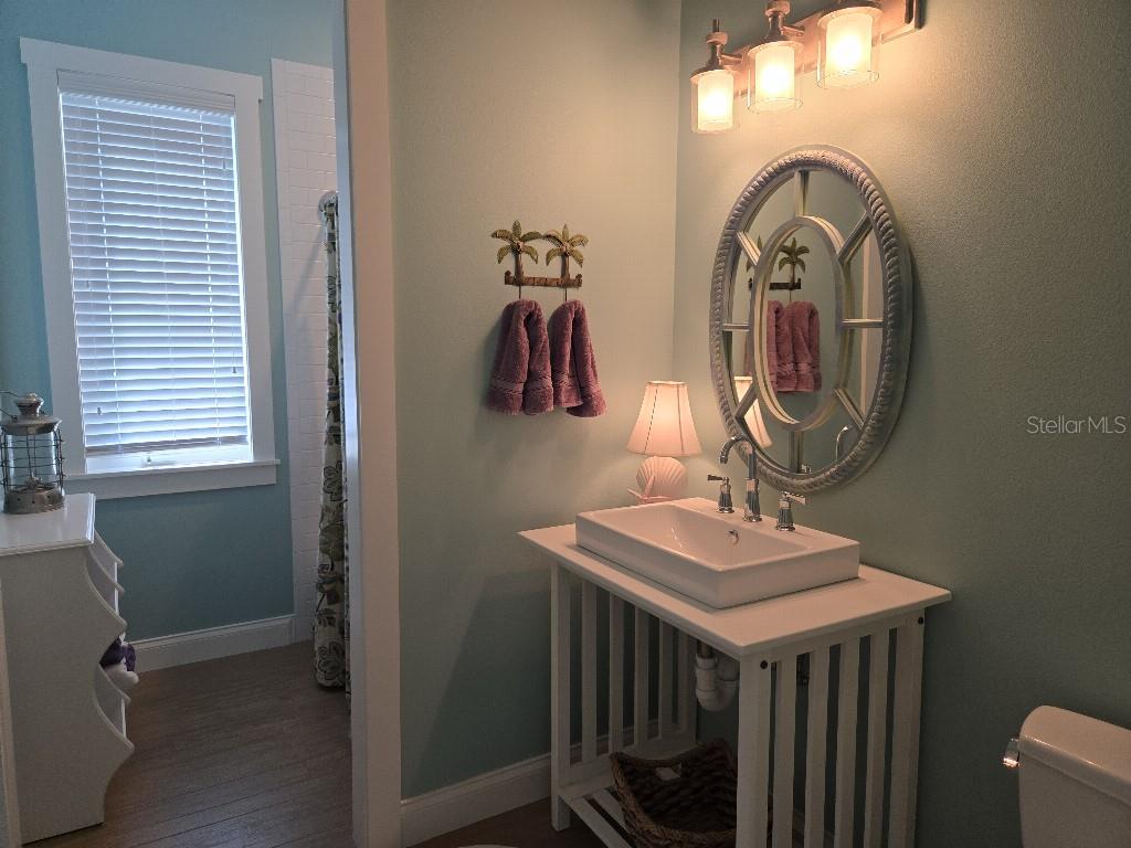 TB8362062 Property Photo