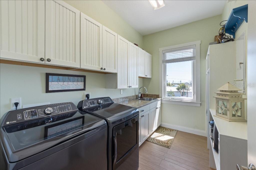 TB8362062 Property Photo