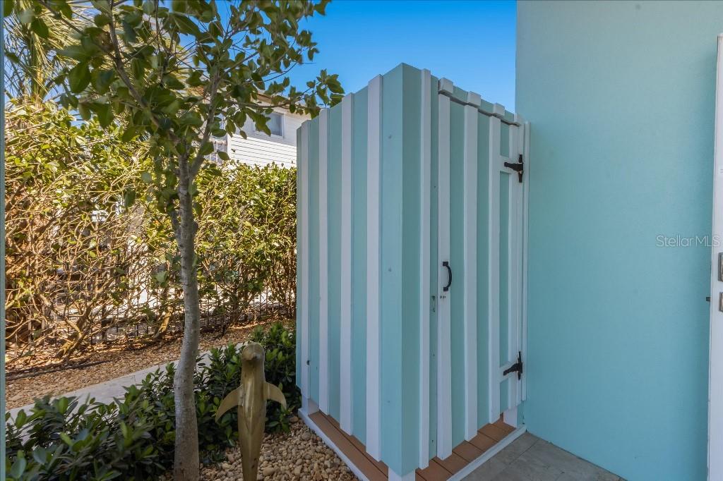 TB8362062 Property Photo