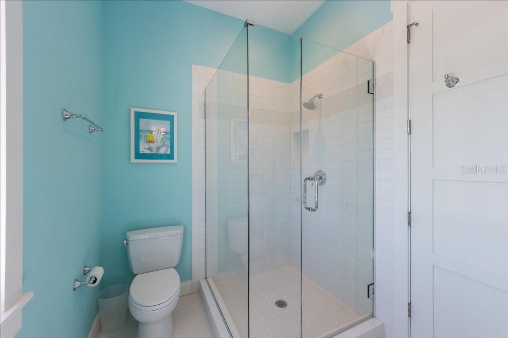 TB8362062 Property Photo