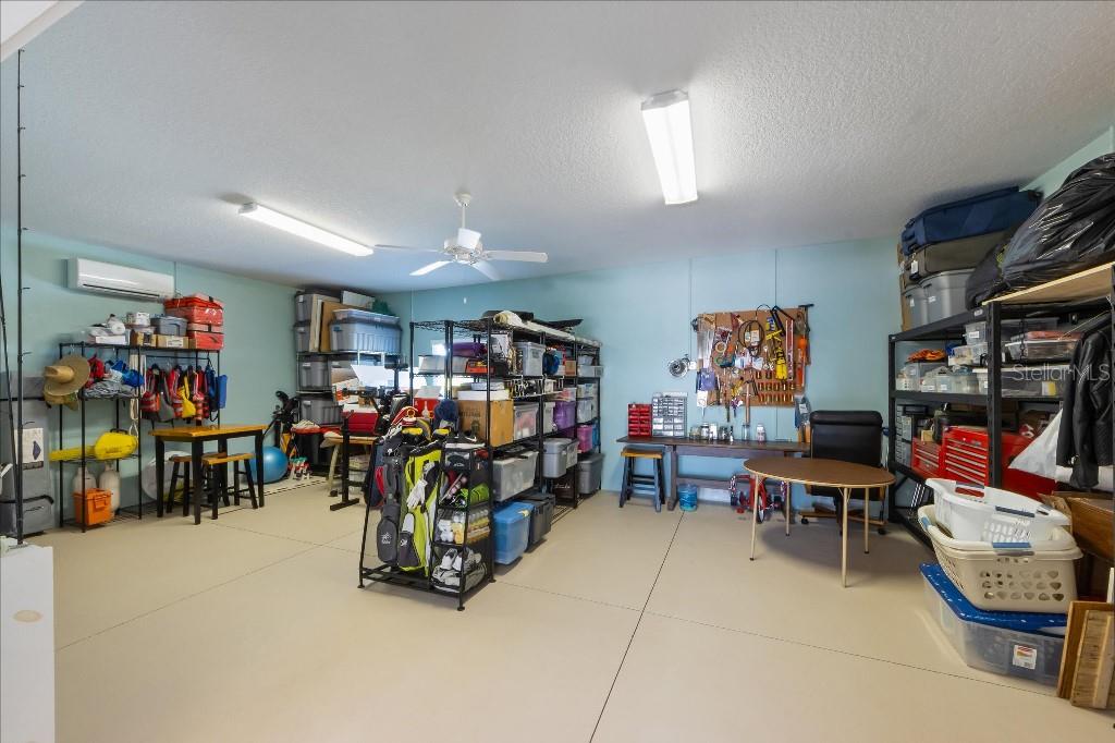 TB8362062 Property Photo